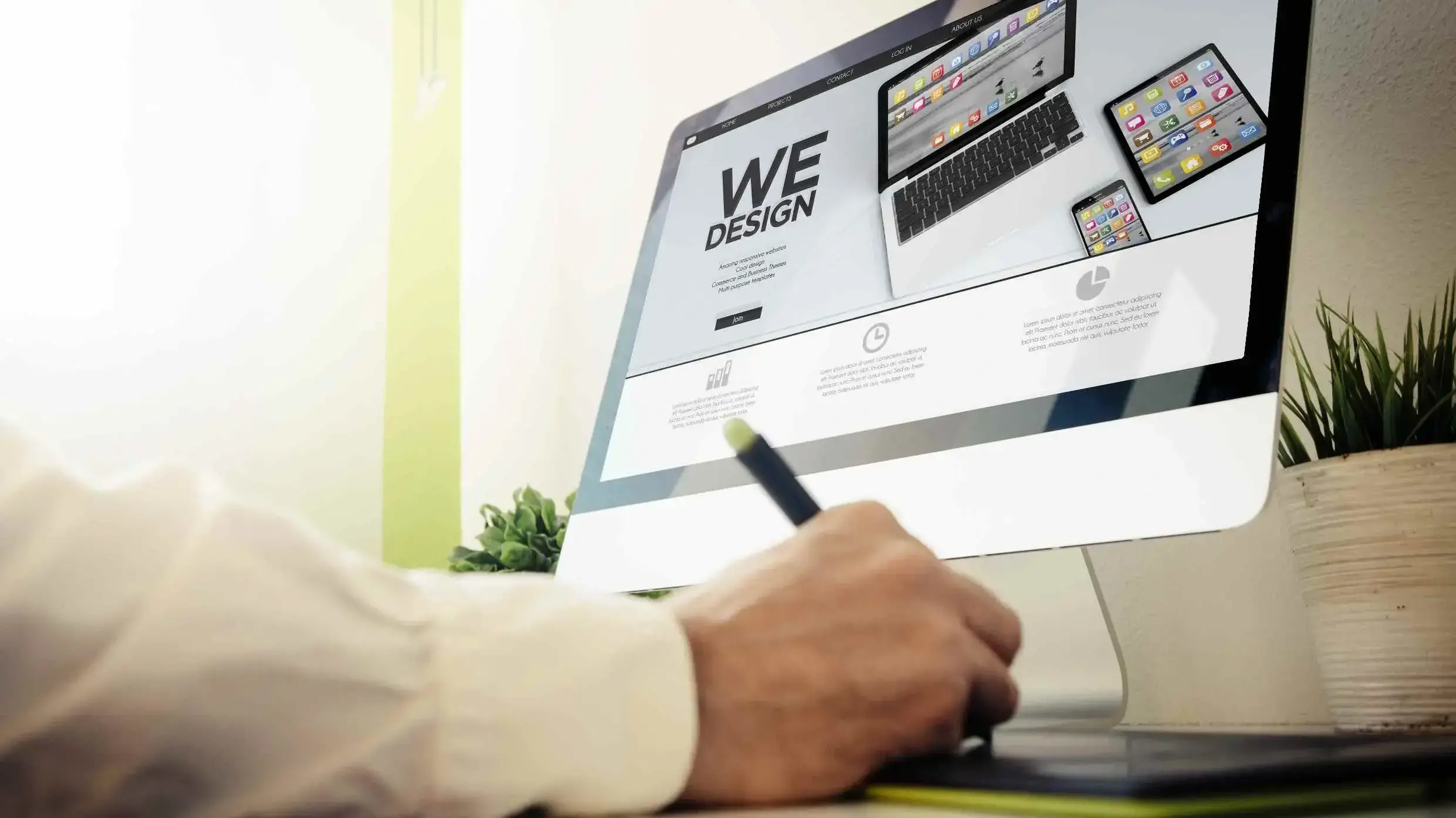 Graphics & Web Design